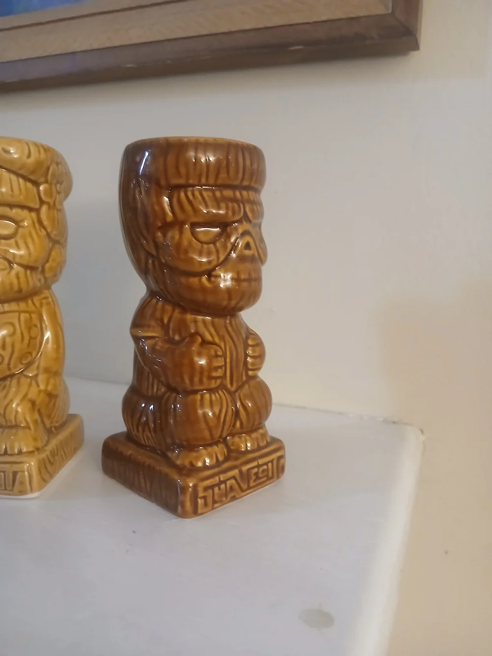 Suavecito Ceramic Tiki Mugs – Yellow and Brown Set
